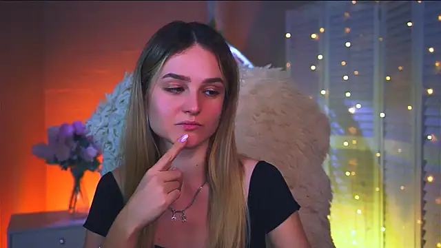 Snapshot of DeboraLarson chatting on 02.18.26 DeboraLarson online show from 02.18.26