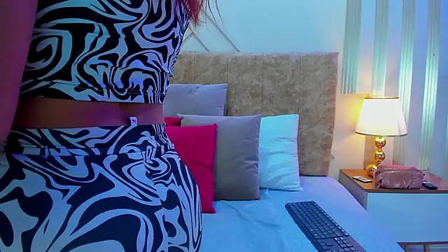 Snapshot of ashley__foxx_ chatting on 10.15.25 ashley foxx online show from 10.15.25