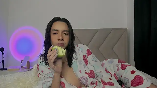 Bonnieshyy online show from 09.20.25