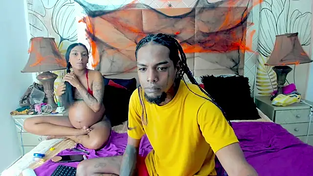 Snapshot of bigblackhotx1 chatting on 10.23.25 bigblackhotx1 online show from 10.23.25