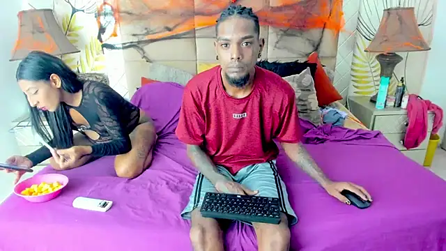 Snapshot of bigblackhotx1 chatting on 10.29.25 bigblackhotx1 online show from 10.29.25