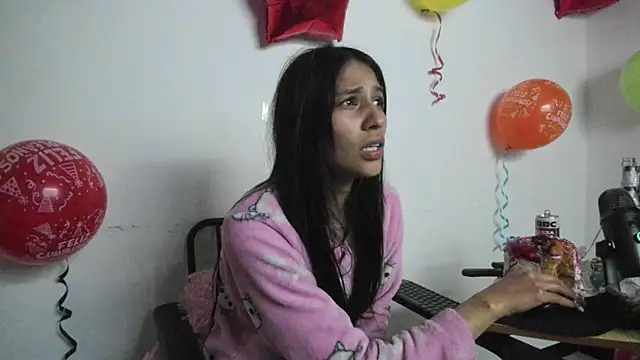 Snapshot of baby_alee chatting on 02.28.25 baby alee online show from 02.28.25