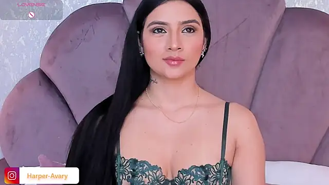 Snapshot of Harper-Avary chatting on 02.10.25 Harper-Avary online show from 02.10.25