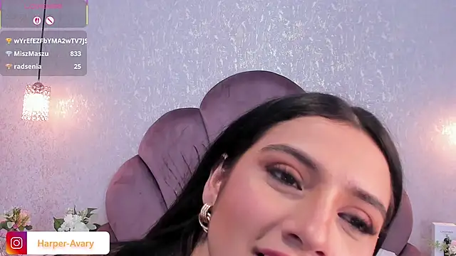 Snapshot of Harper-Avary chatting on 02.21.25 Harper-Avary online show from 02.21.25