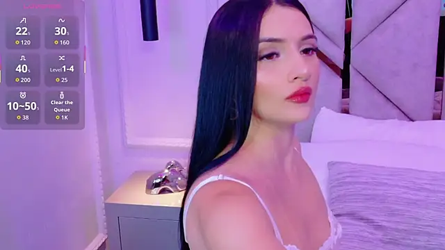 Snapshot of Harper-Avary chatting on 11.12.25 Harper-Avary online show from 11.12.25