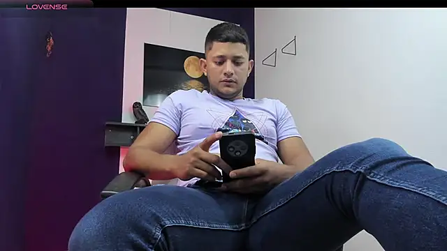 Snapshot of Marcos_garcias chatting on 03.11.25 Marcos garcias online show from 03.11.25