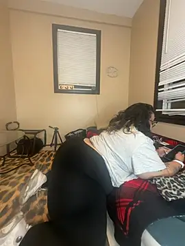 Snapshot of tillymarie34 chatting on 05.27.26 tillymarie34 online show from 05.27.26