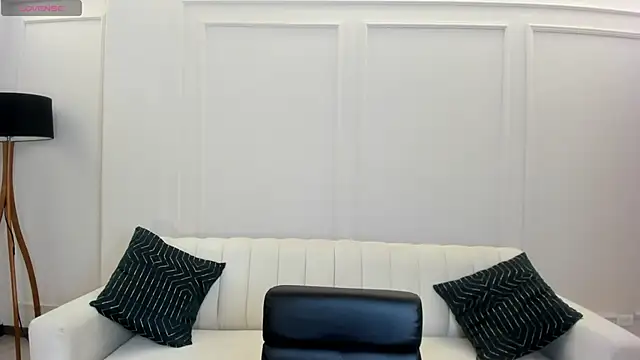 StacyWoods online show from 03.07.25