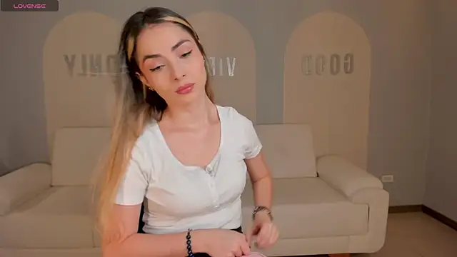 StacyWoods online show from 07.23.26