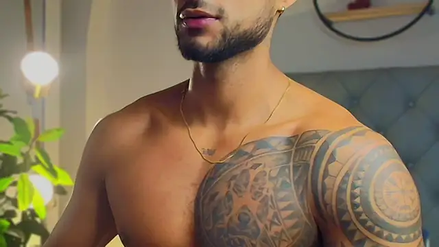 LiamGarcia1 online show from 01.17.25