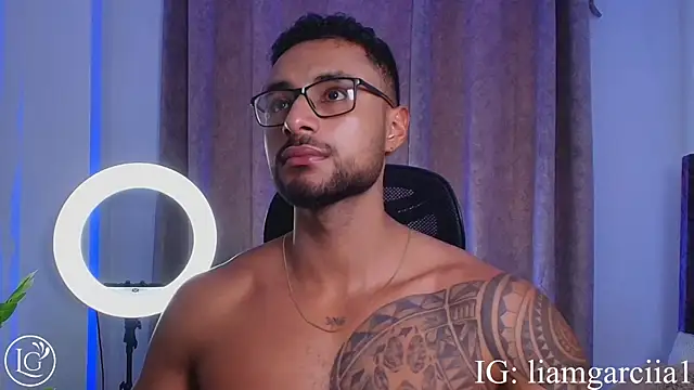 LiamGarcia1 online show from 03.20.25