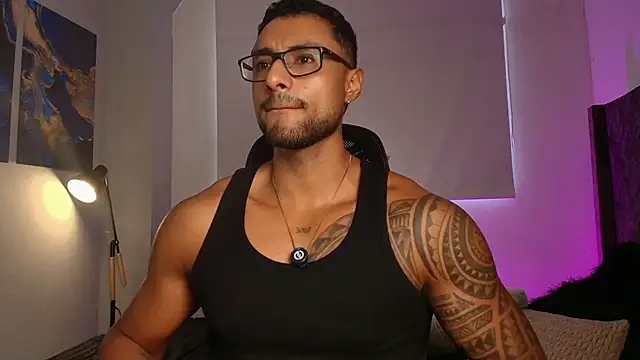LiamGarcia1 online show from 05.08.26