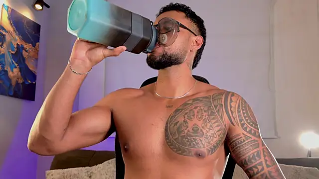 LiamGarcia1 online show from 06.28.26