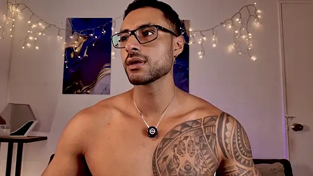 LiamGarcia1 online show from 07.23.26