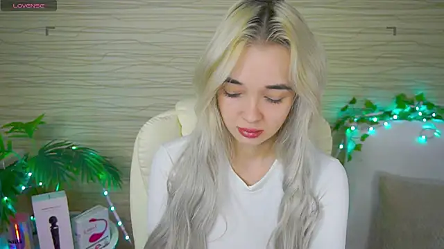 Ashley S online show from 02.15.25