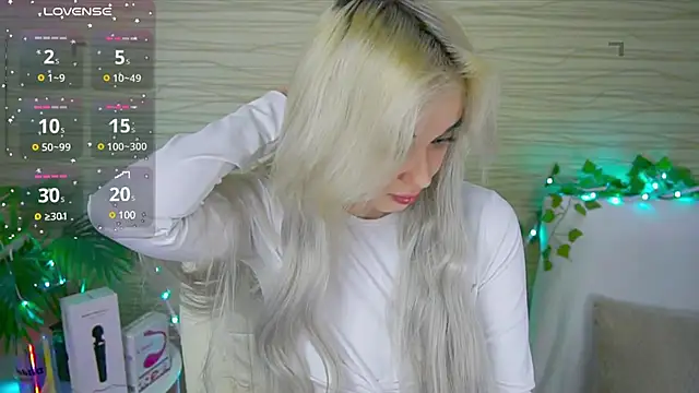 Ashley S online show from 02.18.25