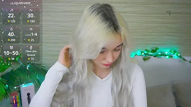 Ashley S online show from 03.11.25