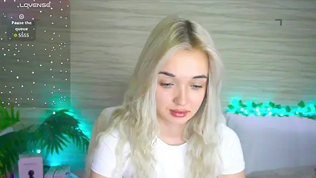 Ashley S online show from 09.10.25