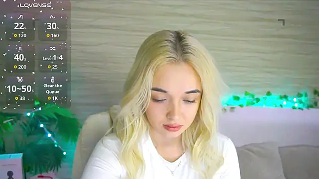 Ashley S online show from 10.19.25