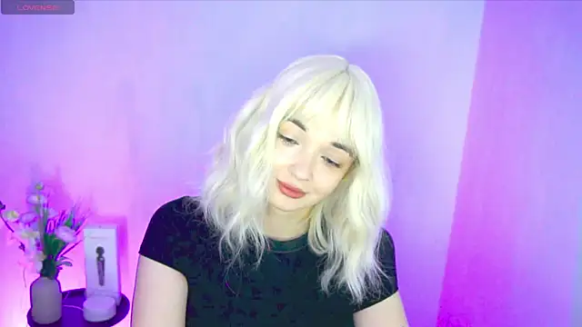 Snapshot of Ashley_S chatting on 07.28.26 Ashley S online show from 07.28.26