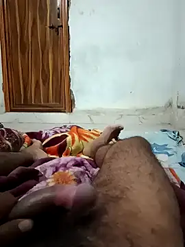 Snapshot of pintuS40 chatting on 01.01.25 pintuS40 online show from 01.01.25