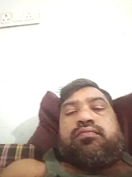 Snapshot of pintuS40 chatting on 03.19.25 pintuS40 online show from 03.19.25