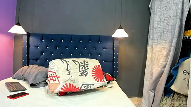 Snapshot of Salomon_koude chatting on 09.19.25 Salomon koude online show from 09.19.25