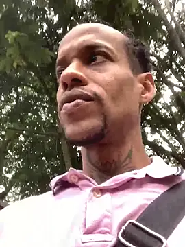 Snapshot of Salomon_koude chatting on 12.16.25 Salomon koude online show from 12.16.25