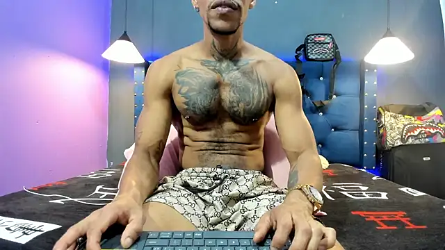 Snapshot of Salomon_koude chatting on 12.19.25 Salomon koude online show from 12.19.25