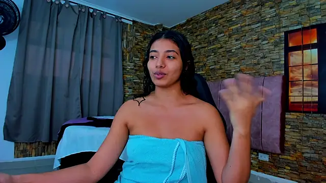 Snapshot of viktorya_xue chatting on 01.13.25 viktorya xue online show from 01.13.25