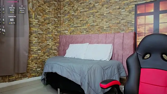 Snapshot of viktorya_xue chatting on 09.30.25 viktorya xue online show from 09.30.25