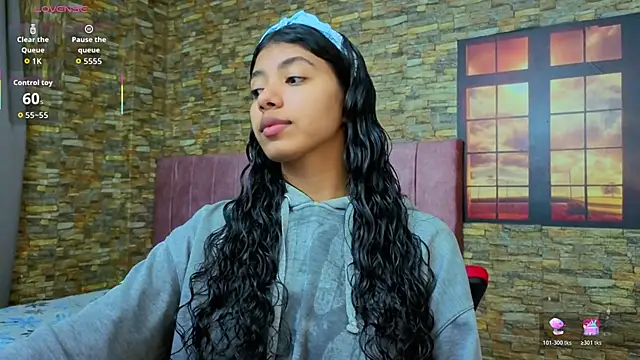 Snapshot of viktorya_xue chatting on 12.14.25 viktorya xue online show from 12.14.25