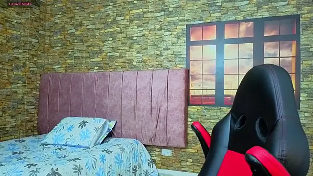 Snapshot of viktorya_xue chatting on 12.15.25 viktorya xue online show from 12.15.25