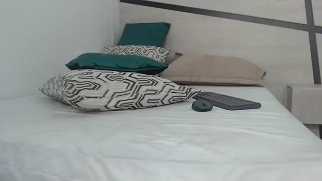 sussy leon online show from 01.28.25