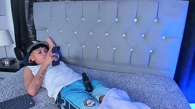 Snapshot of nova_sex01 chatting on 02.08.25 nova sex01 online show from 02.08.25