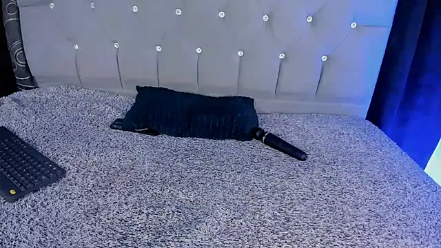 Snapshot of nova_sex01 chatting on 02.21.25 nova sex01 online show from 02.21.25