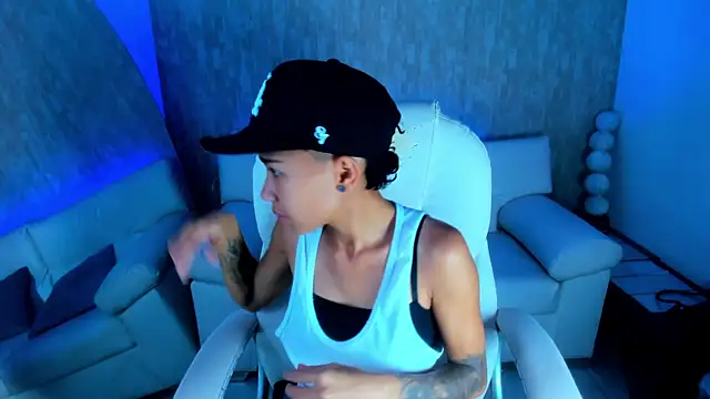 Snapshot of nova_sex01 chatting on 09.11.25 nova sex01 online show from 09.11.25