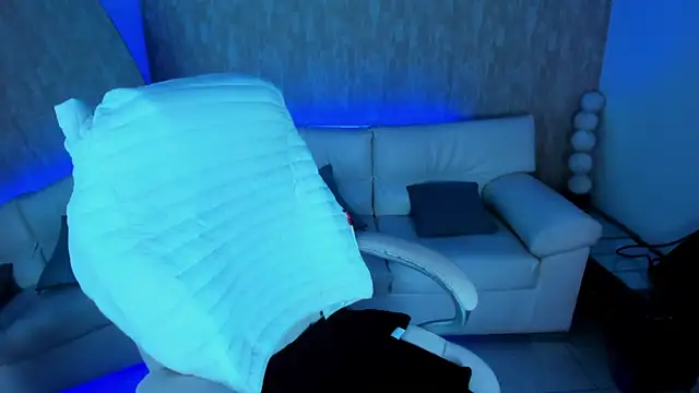 Snapshot of nova_sex01 chatting on 09.19.25 nova sex01 online show from 09.19.25