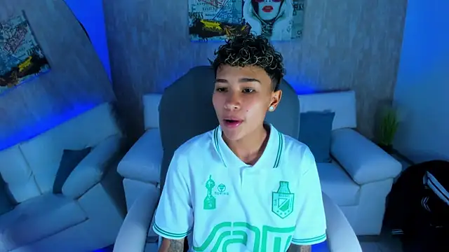 Snapshot of nova_sex01 chatting on 10.21.25 nova sex01 online show from 10.21.25