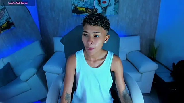 Snapshot of nova_sex01 chatting on 10.29.25 nova sex01 online show from 10.29.25