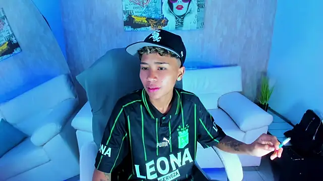 Snapshot of nova_sex01 chatting on 11.12.25 nova sex01 online show from 11.12.25