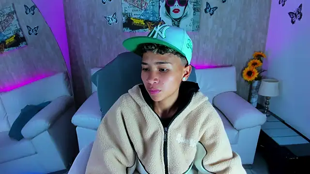 Snapshot of nova_sex01 chatting on 11.30.25 nova sex01 online show from 11.30.25