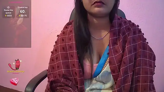 Snapshot of Pari-new chatting on 12.18.24 Pari-new online show from 12.18.24