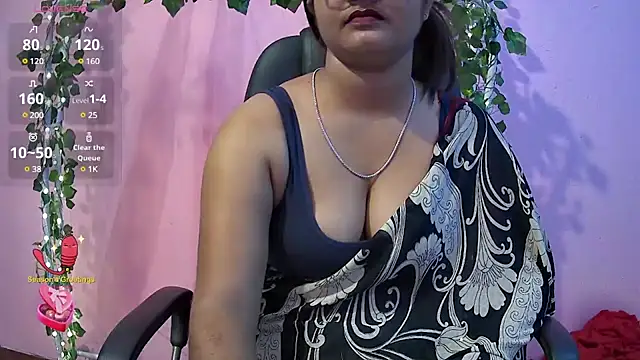 Snapshot of Pari-new chatting on 03.01.25 Pari-new online show from 03.01.25