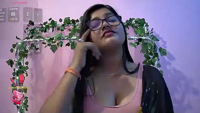 Snapshot of Pari-new chatting on 03.21.25 Pari-new online show from 03.21.25