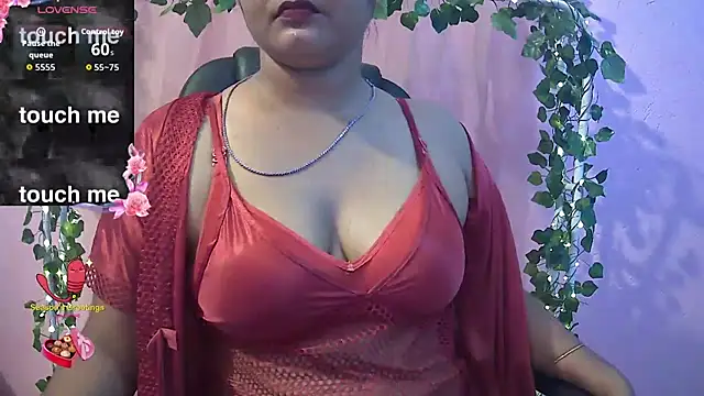 Snapshot of Pari-new chatting on 09.10.25 Pari-new online show from 09.10.25