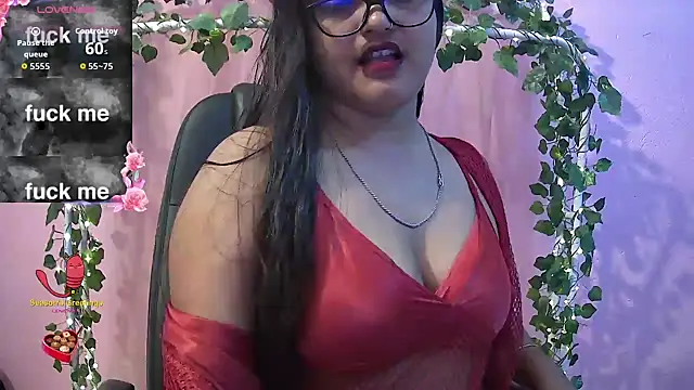 Snapshot of Pari-new chatting on 09.12.25 Pari-new online show from 09.12.25