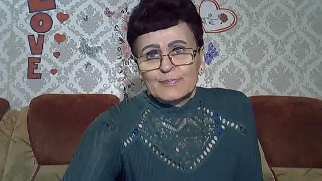 Snapshot of PaulaGolden chatting on 05.16.26 PaulaGolden online show from 05.16.26