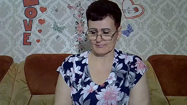 Snapshot of PaulaGolden chatting on 05.21.26 PaulaGolden online show from 05.21.26