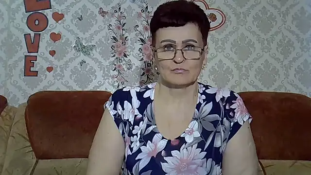 Snapshot of PaulaGolden chatting on 06.03.26 PaulaGolden online show from 06.03.26